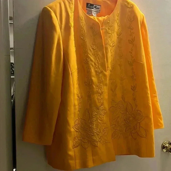 Ben Marc International Royal Gold Suit, Size 18 - Picture 1 of 8